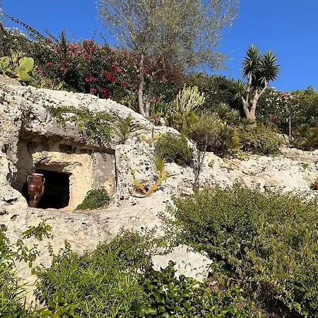 Вилла Rock Garden By Ortigia Племмирио